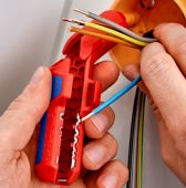 Универсальный инструмент для удаления оболочки KNIPEX ErgoStrip 16 95 01 SB KN-169501SB